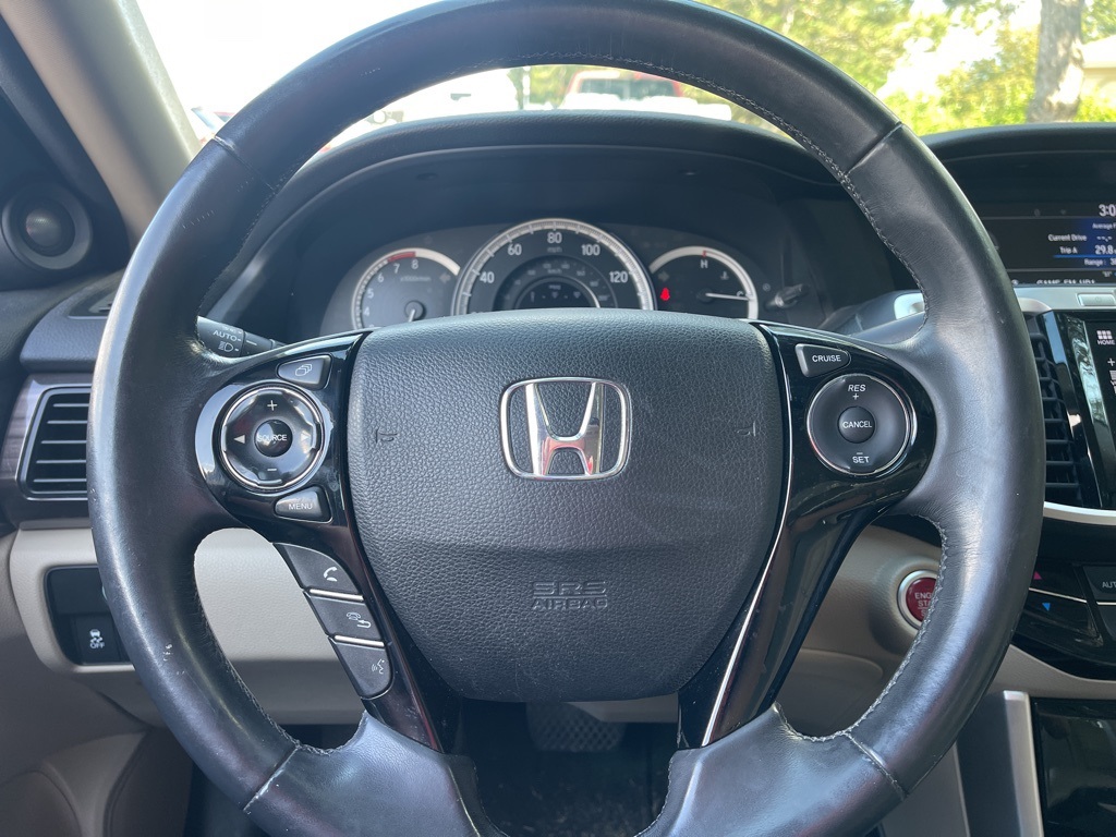 2016 Honda Accord EX-L photo 9