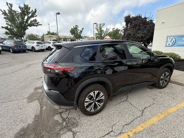 2023 Nissan Rogue SV photo 4