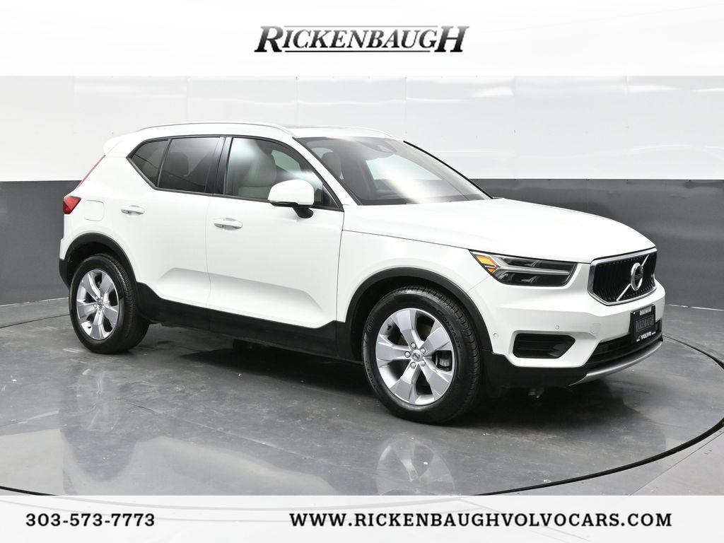 2019 Volvo XC40 Momentum