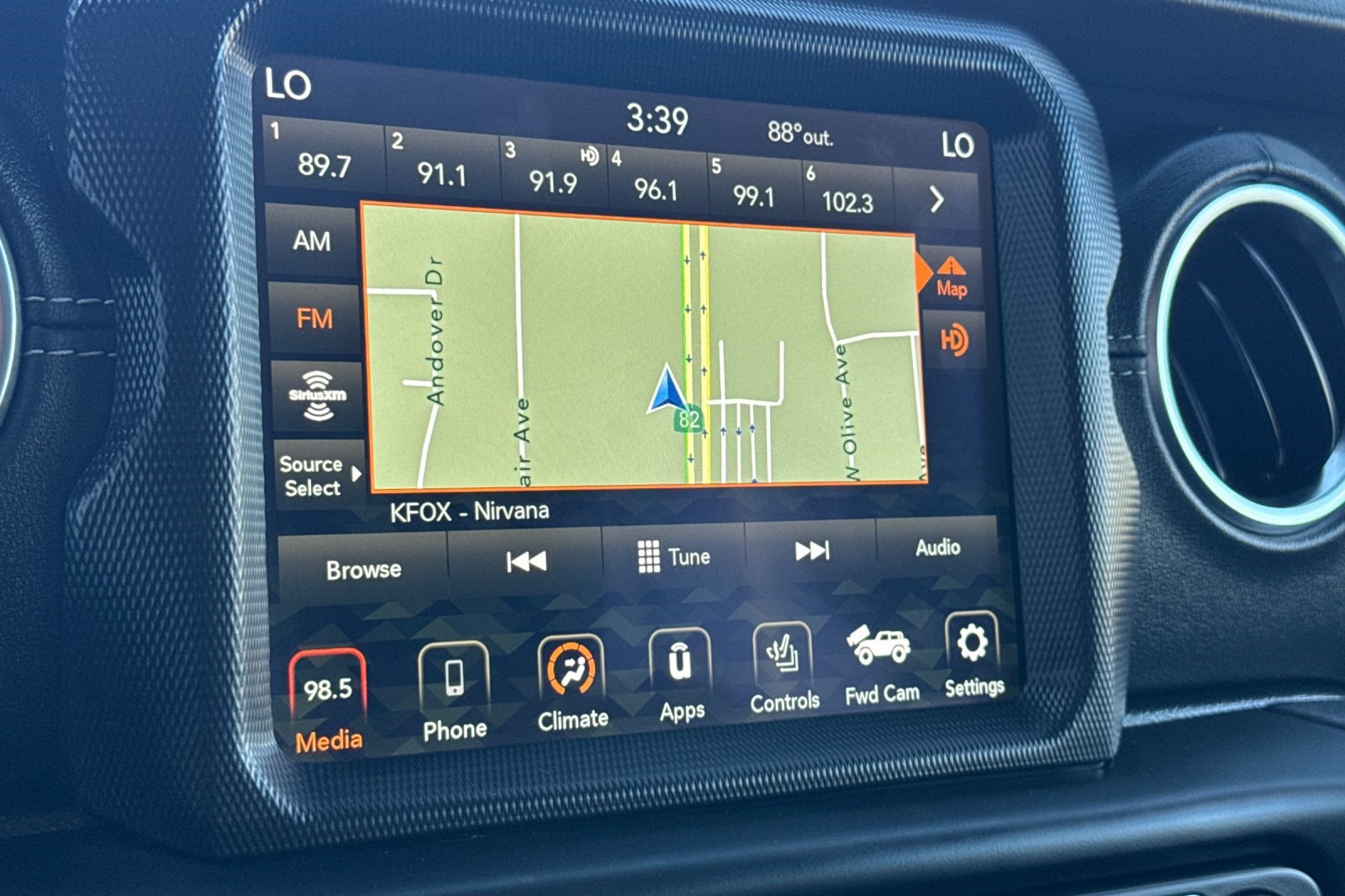 2021 Jeep Wrangler Unlimited Sahara 4xe photo 21