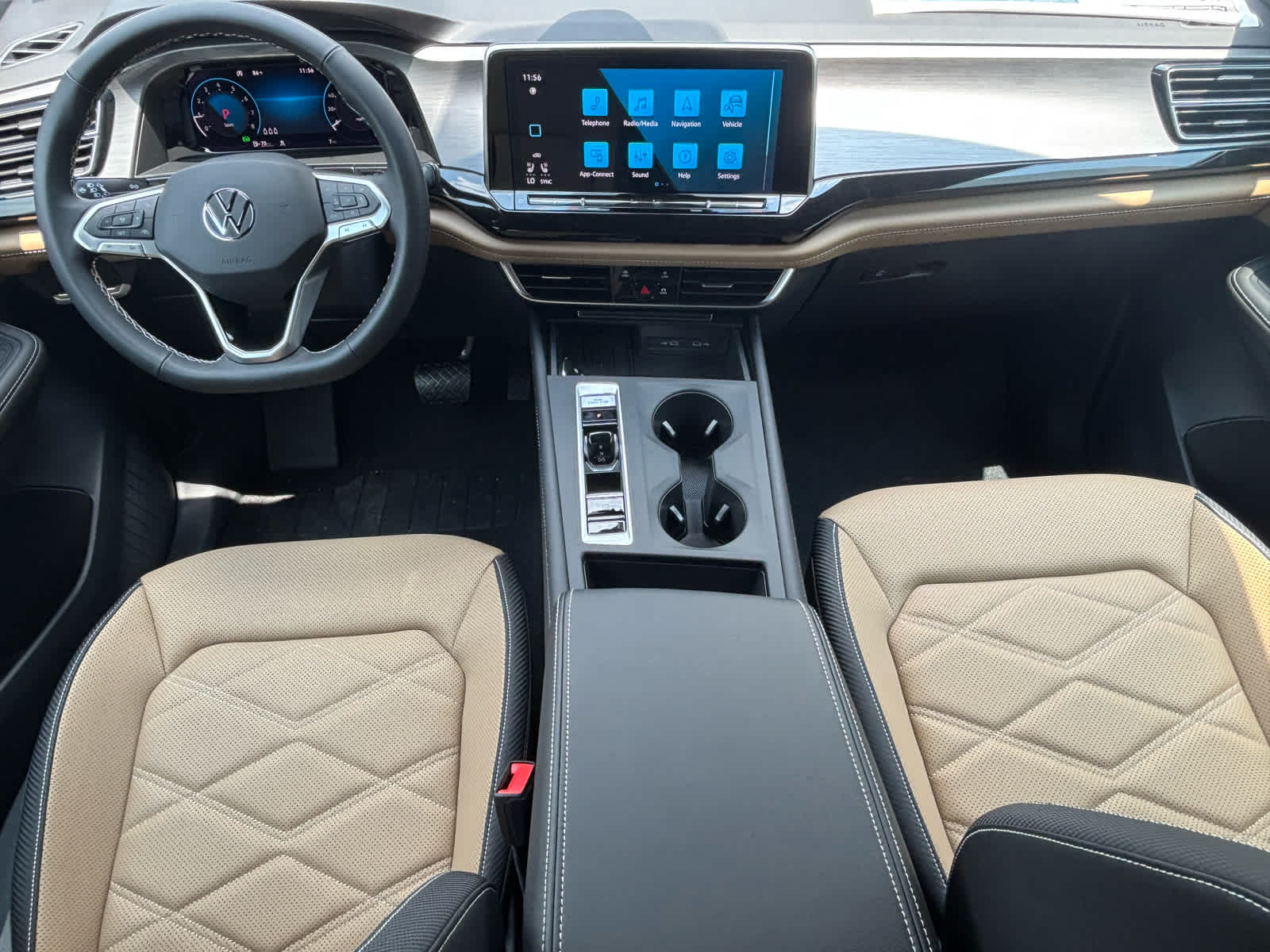 2025 Volkswagen Atlas Cross Sport SE photo 2