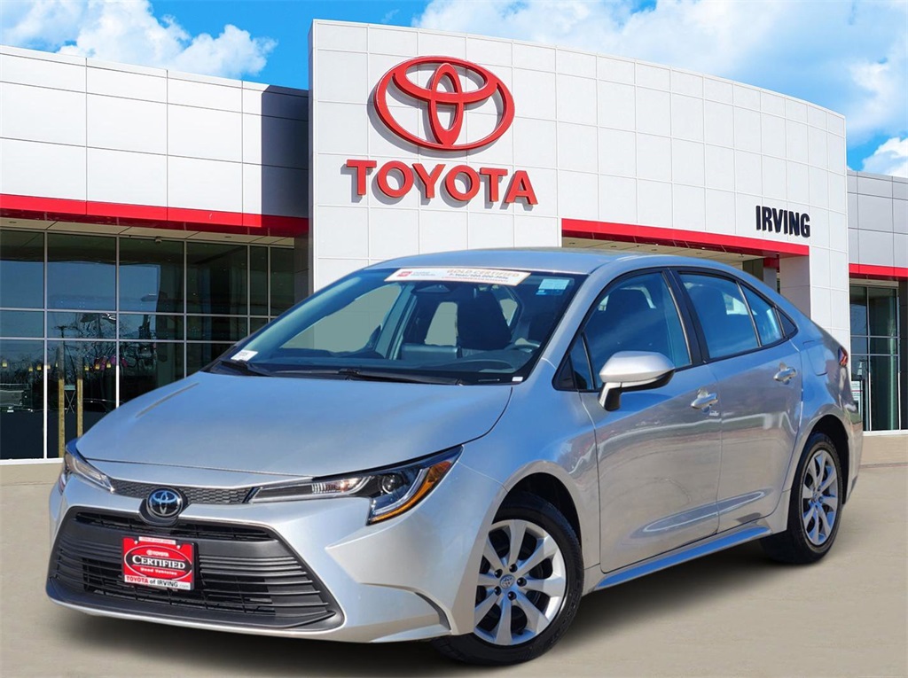 2023 Toyota Corolla LE's photo