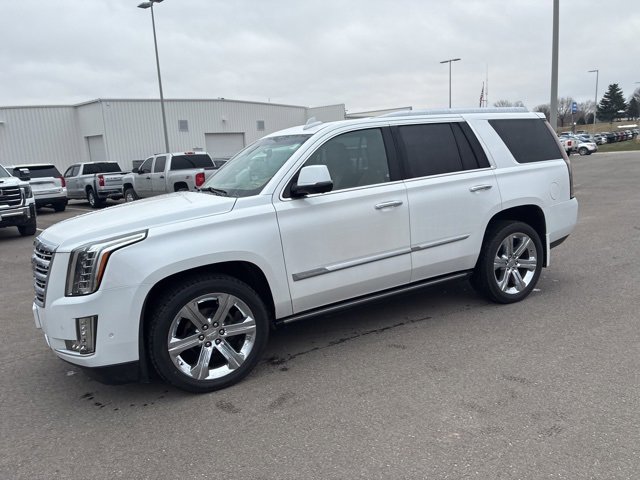 Used 2017 Cadillac Escalade Platinum with VIN 1GYS4DKJ3HR153550 for sale in Kansas City