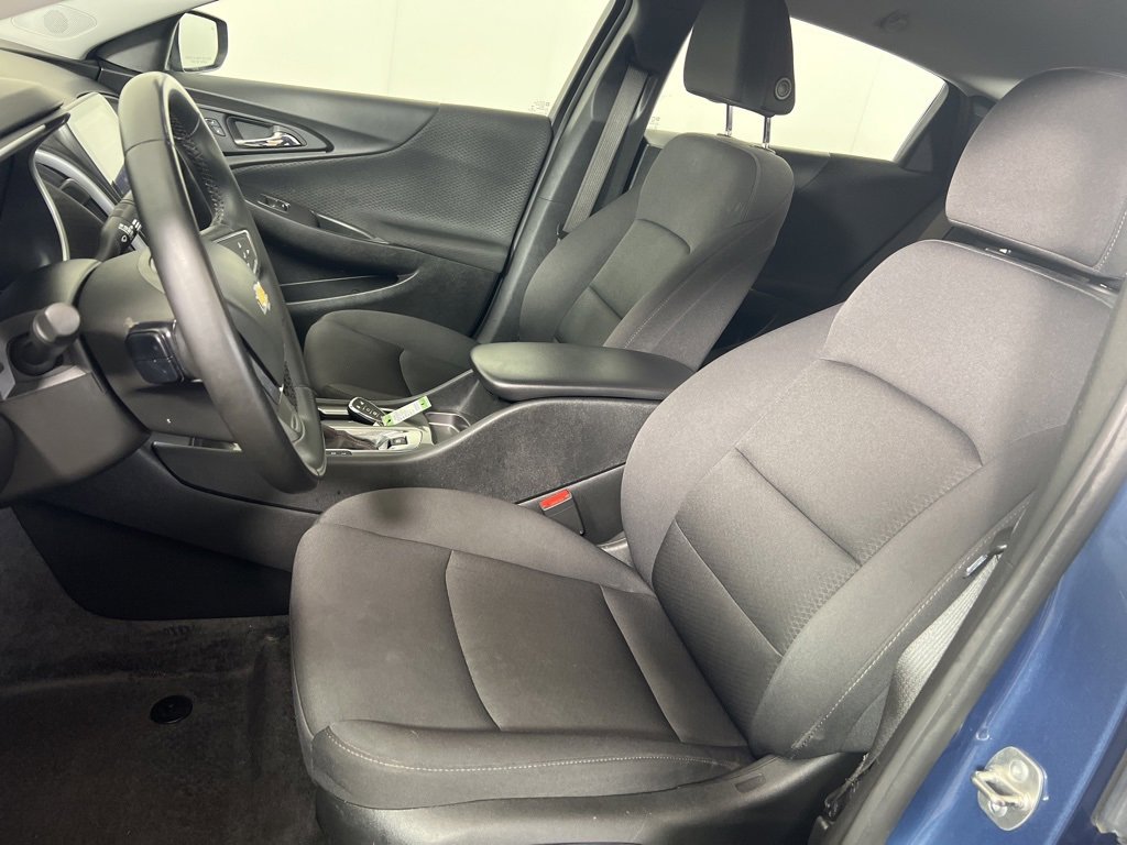 2024 Chevrolet Malibu RS photo 4