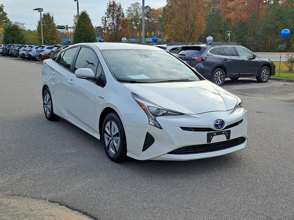 2018 Toyota Prius Four photo 3