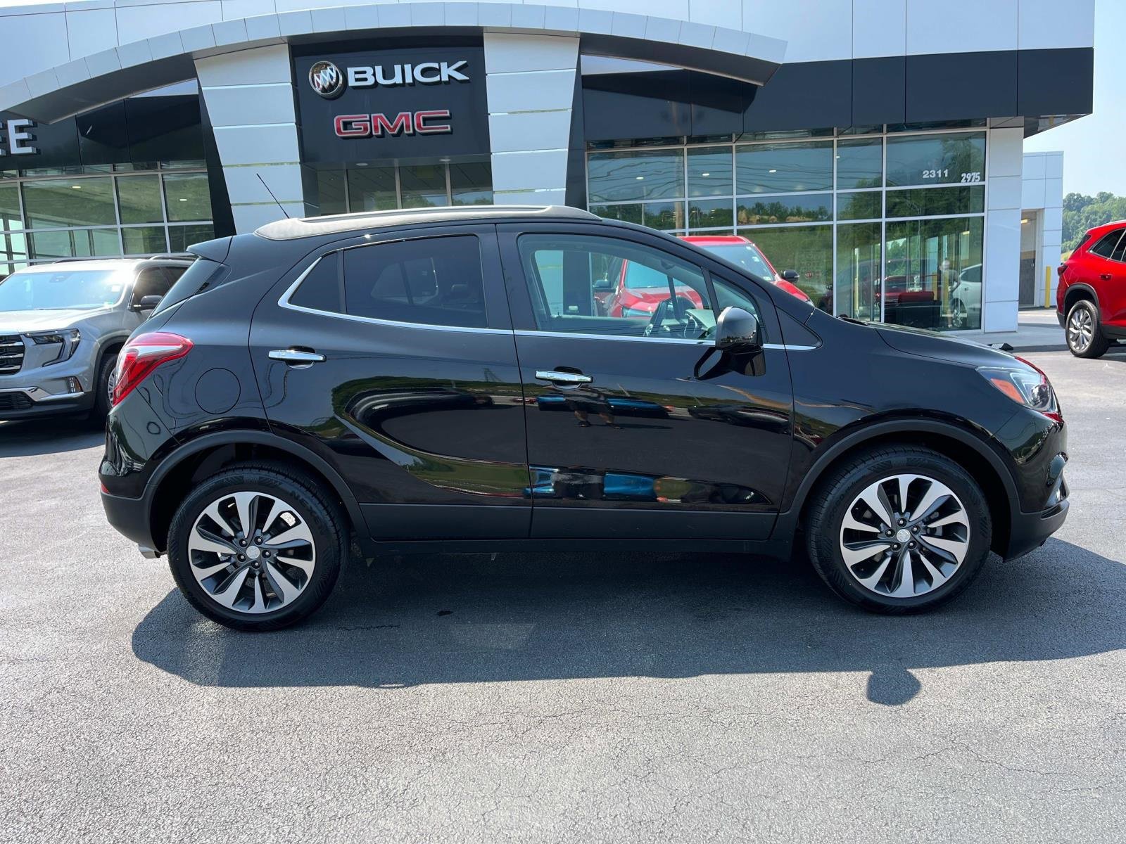 Used 2022 Buick Encore Preferred with VIN KL4CJASM7NB513624 for sale in Bristol, VA