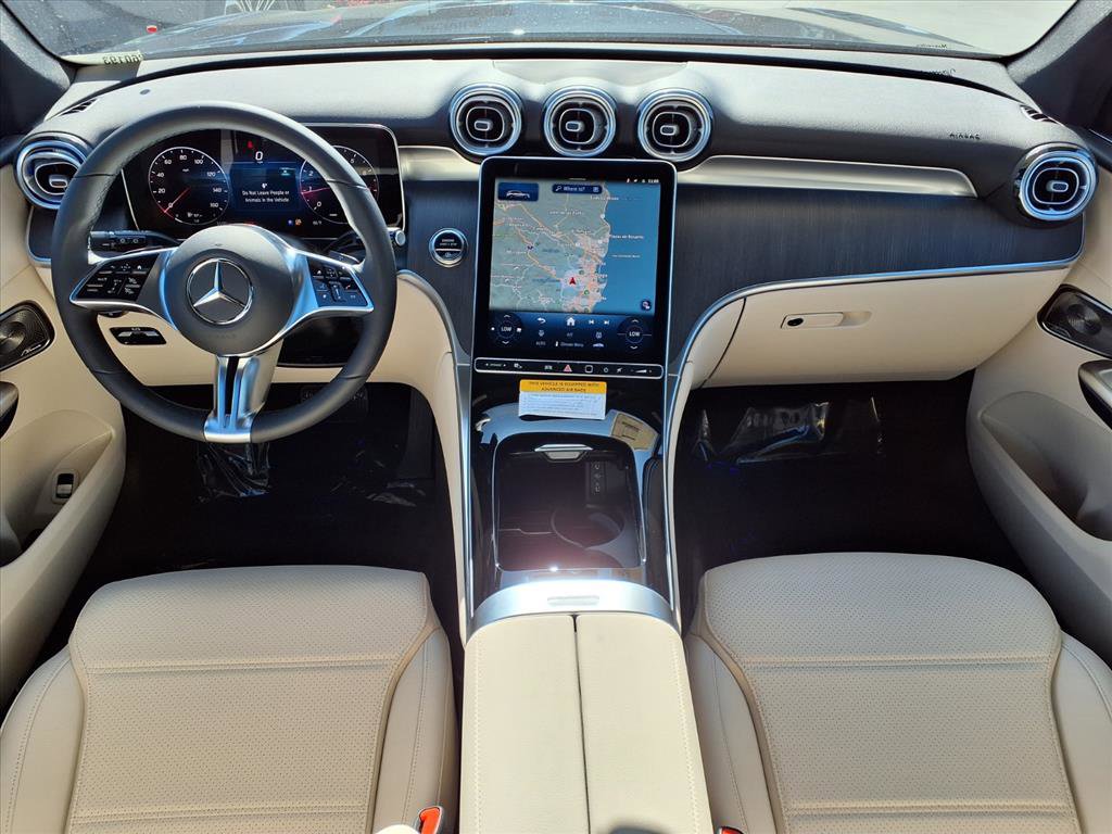 2026 Mercedes Benz GLC 300 photo 4