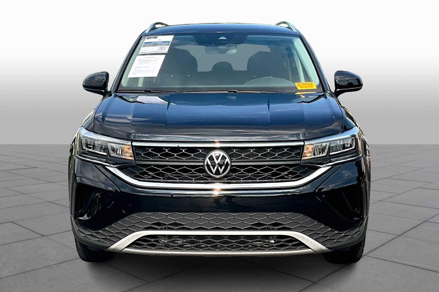 Image of Pre-Owned 2022 Volkswagen Taos SE
