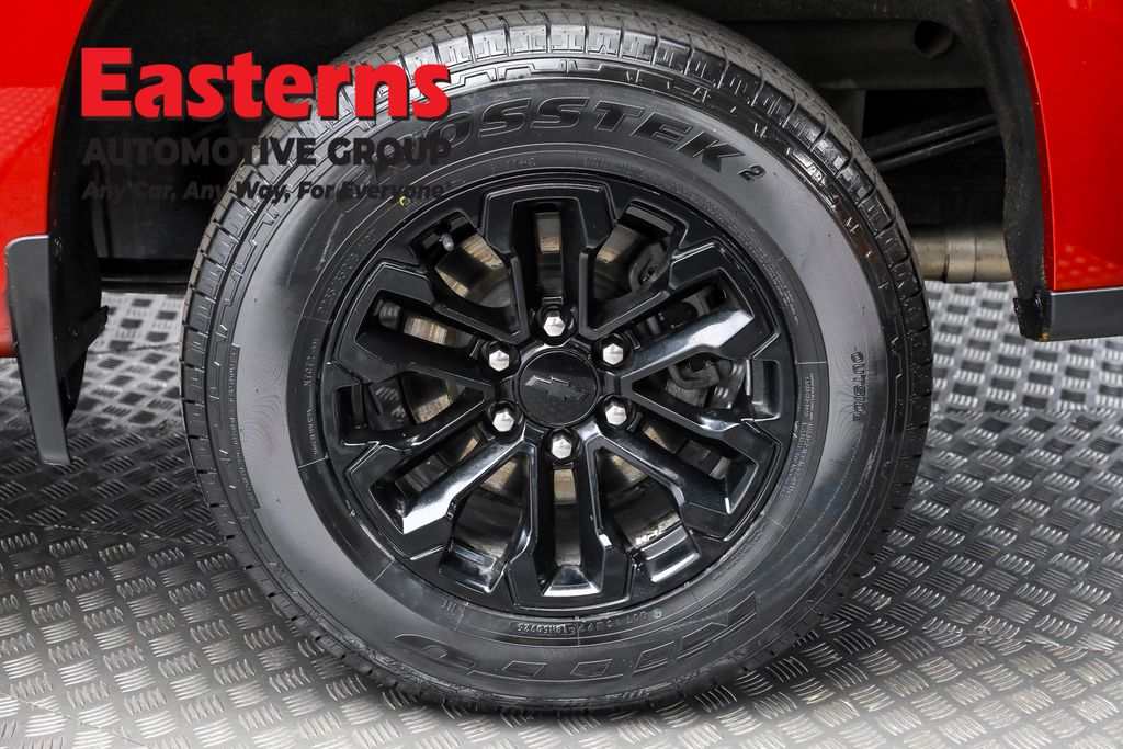 2021 Chevrolet Silverado 1500 RST photo 8