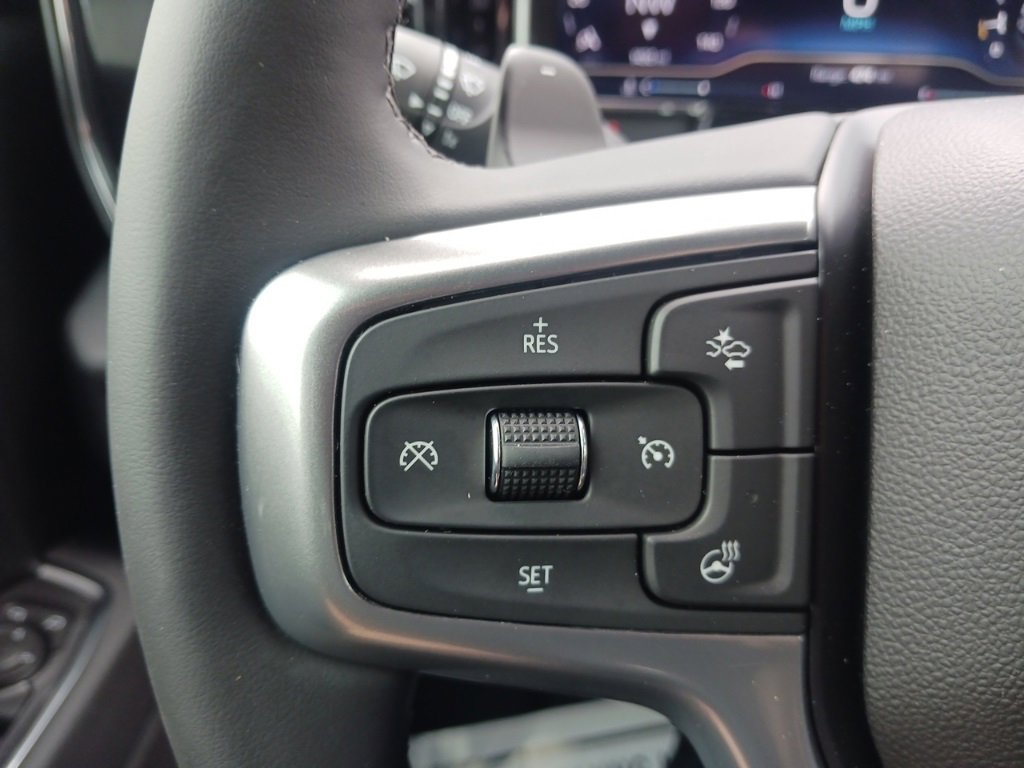 2025 Chevrolet Silverado 1500 RST photo 13