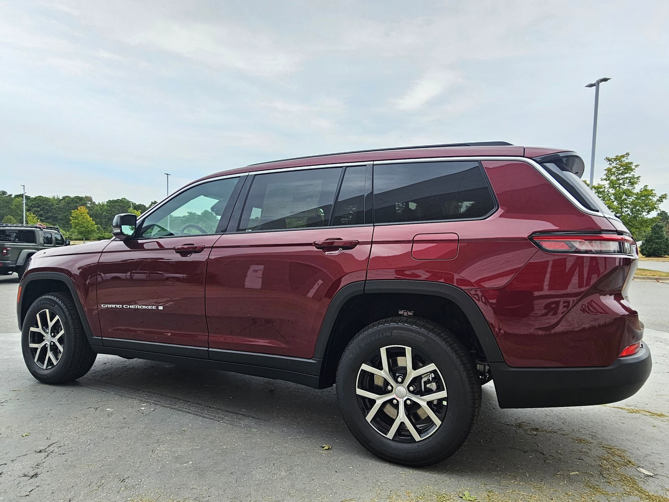 2025 Jeep Grand Cherokee Limited photo 5