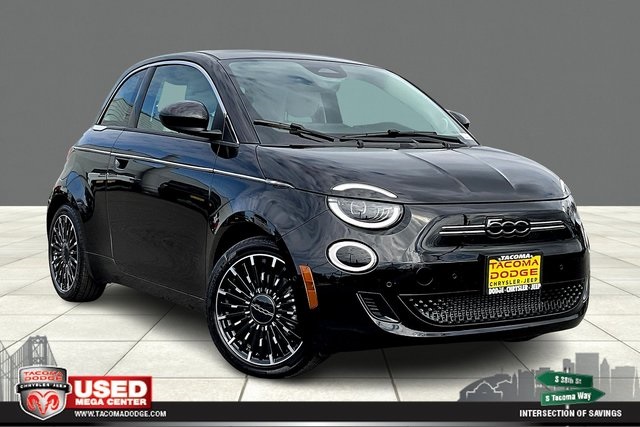 2024 FIAT 500e Base