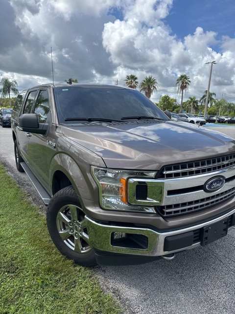 2020 Ford F-150 XLT photo 2