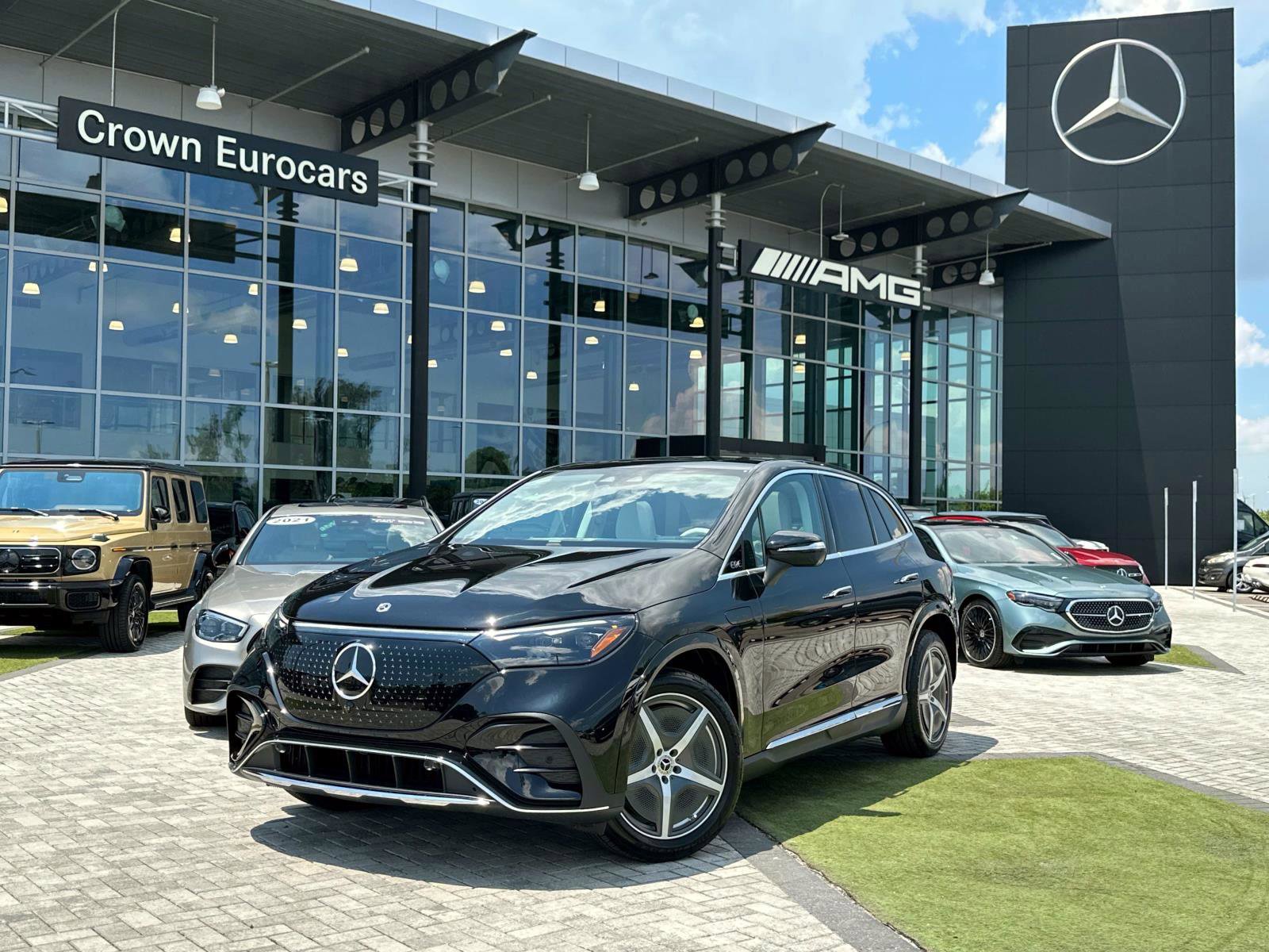 2026 Mercedes-Benz EQE SUV Base's photo