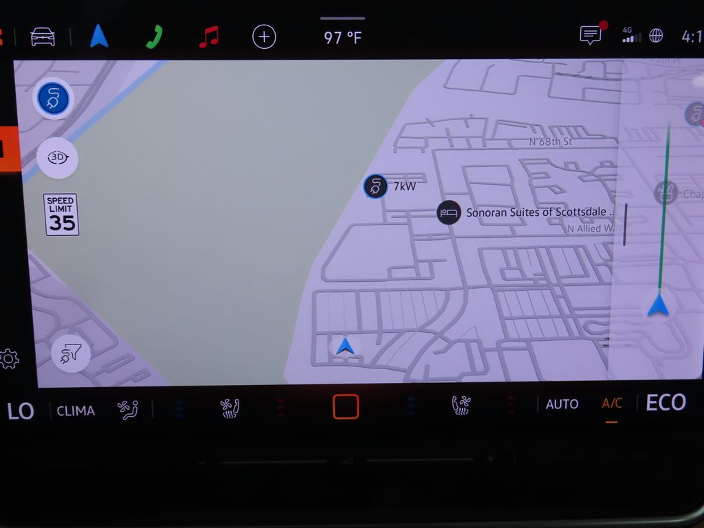 2025 Volkswagen ID. Buzz Pro Plus photo 14