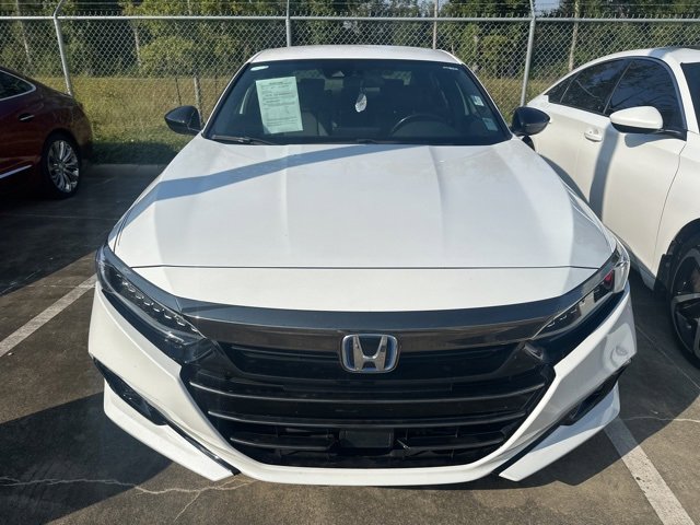 Used 2022 Honda Accord Hybrid Sport with VIN 1HGCV3F2XNA005802 for sale in Northfield, Minnesota