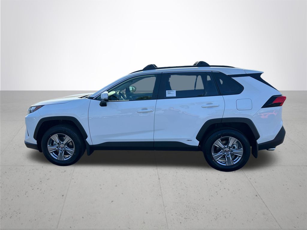 2025 Toyota RAV4 Hybrid XLE photo 11