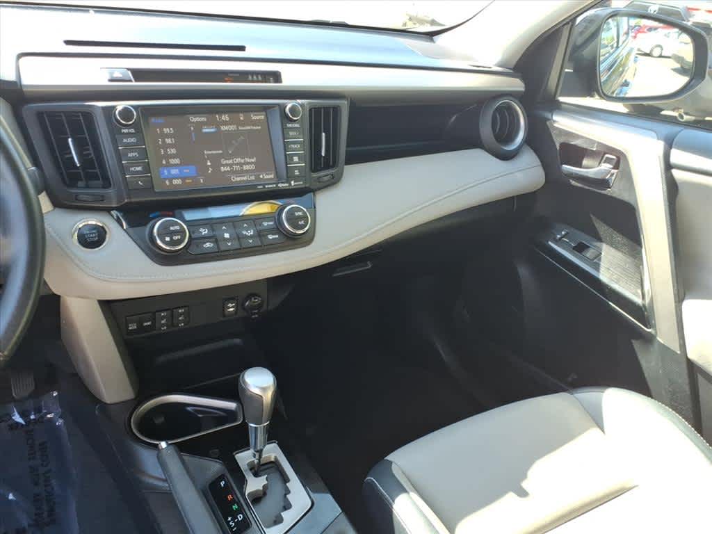 2017 Toyota RAV4 Limited SE Platinum photo 15