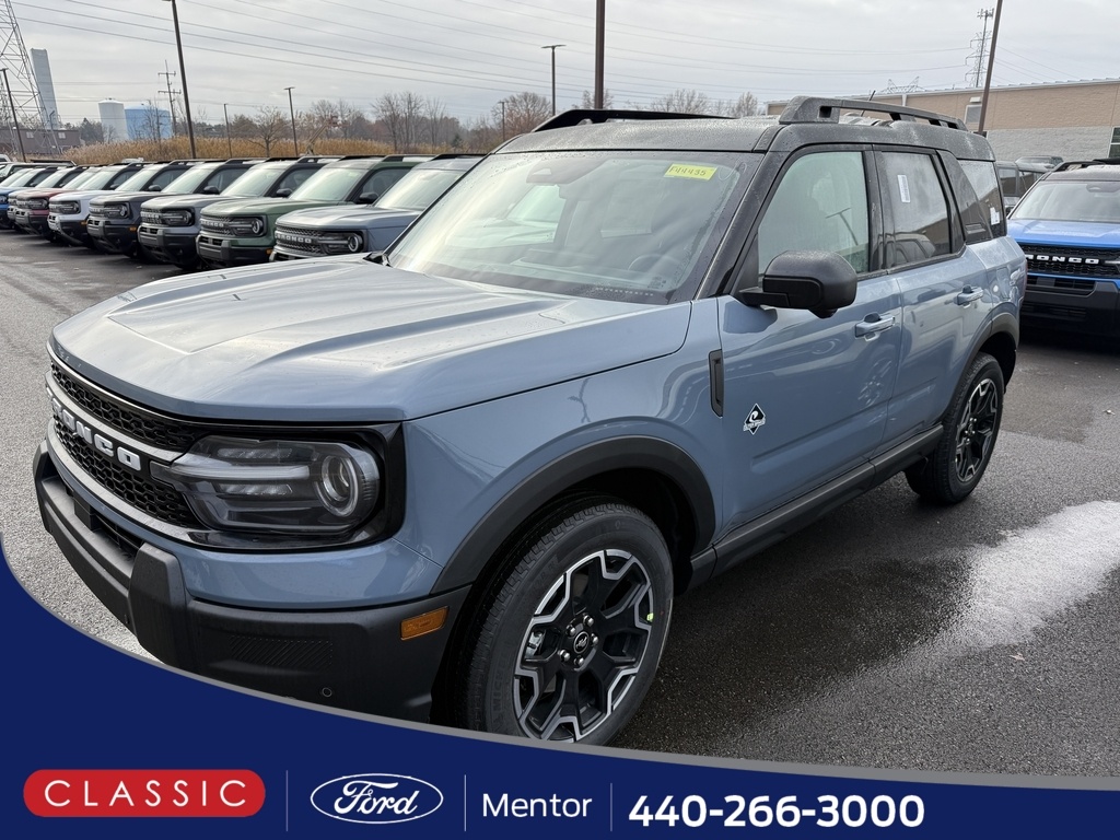 2025 Ford Bronco Sport Outer Banks's photo