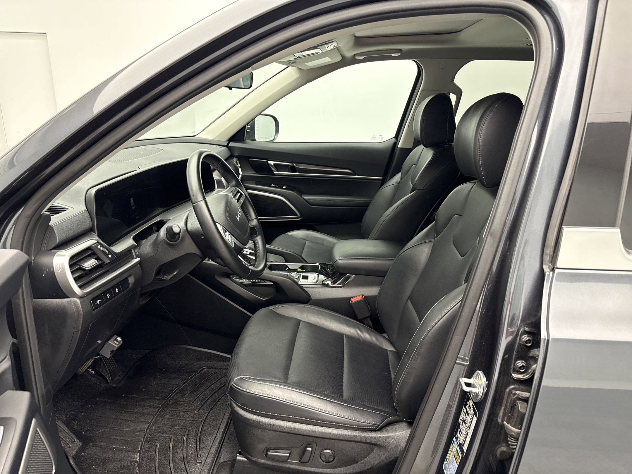 2023 Kia Telluride S photo 4