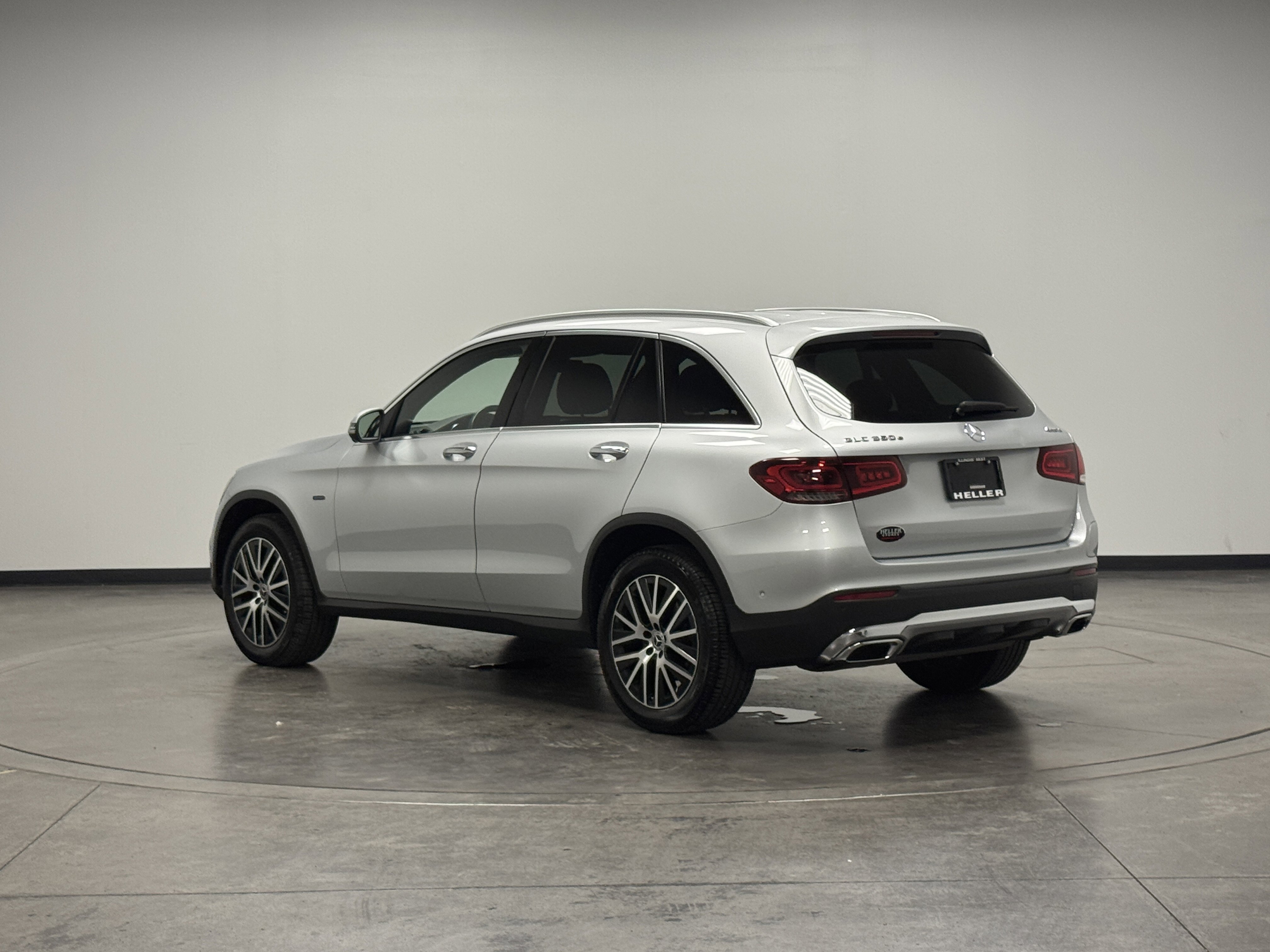 2020 Mercedes Benz GLC 350e 4MATIC photo 5