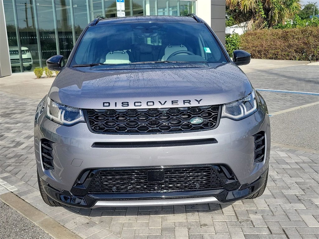 2025 Land Rover Discovery Sport SE photo 8
