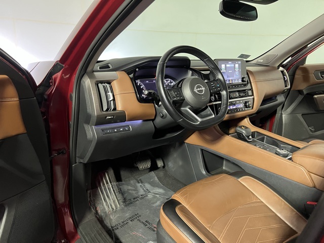 2022 Nissan Pathfinder Platinum photo 20