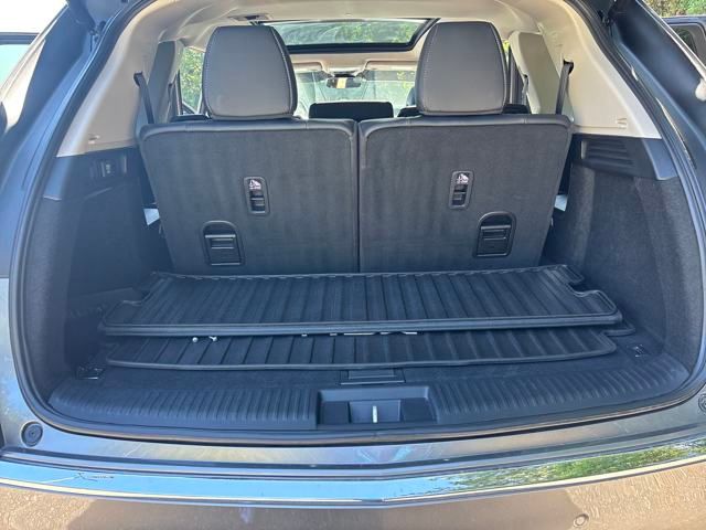 2022 Acura MDX Technology SH-AWD photo 11