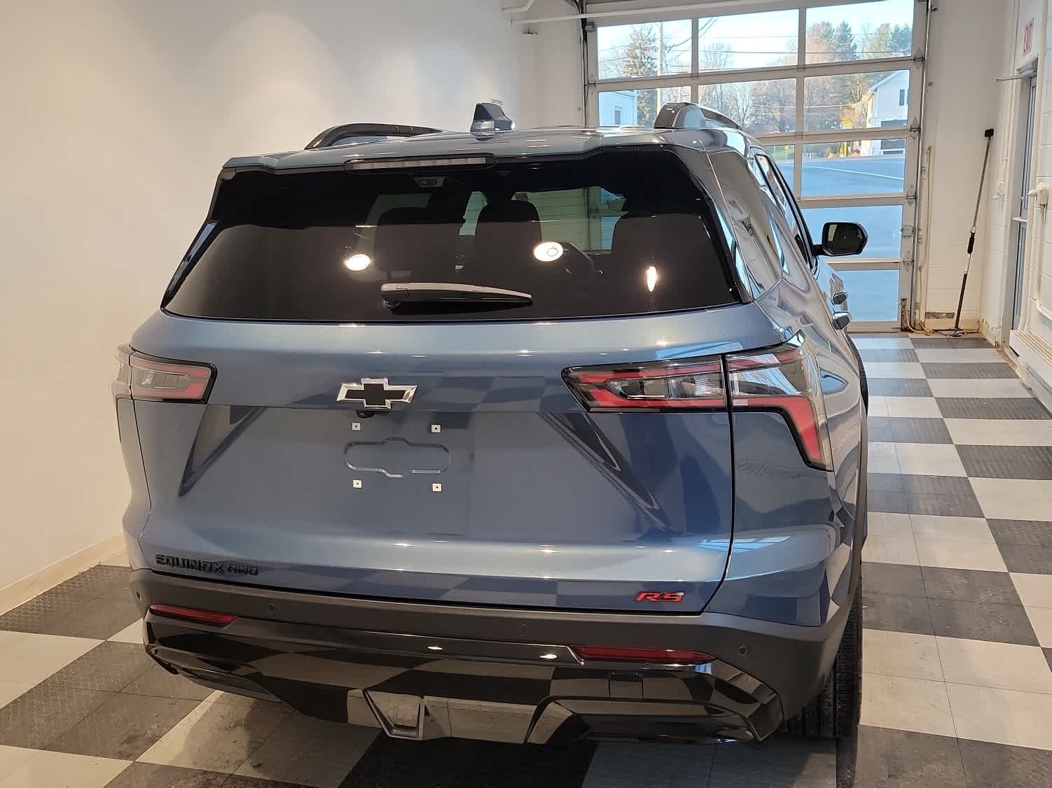 2025 Chevrolet Equinox RS photo 2