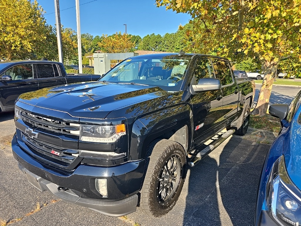 2016 Chevrolet Silverado 1500 LTZ photo 2
