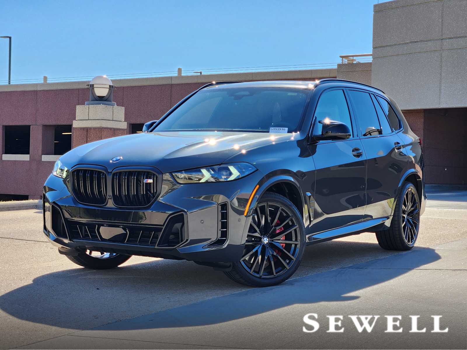 2026 BMW X5 M60i's photo