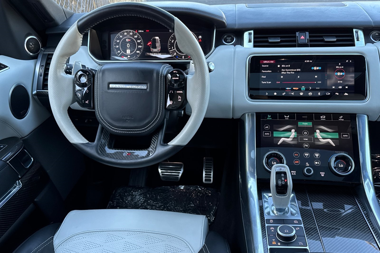 2022 Land Rover Range Rover Sport SVR photo 12