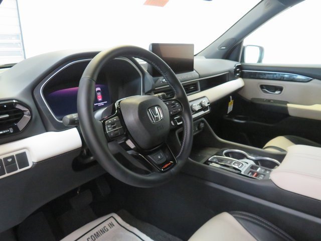 2026 Honda Passport TrailSport Elite photo 3