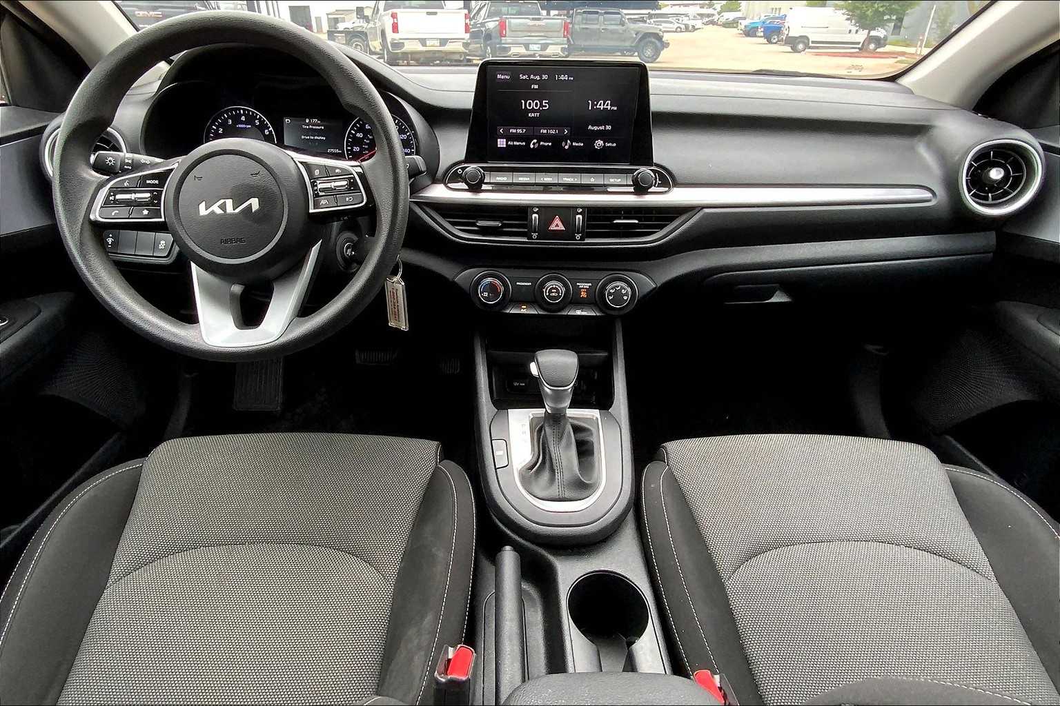 2024 Kia Forte LXS photo 15