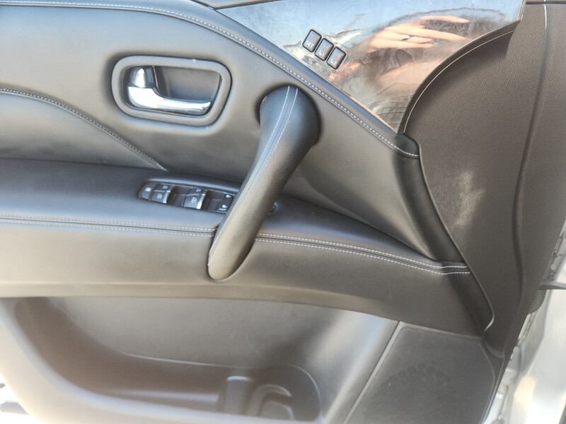 2021 Infiniti QX80 Luxe photo 28