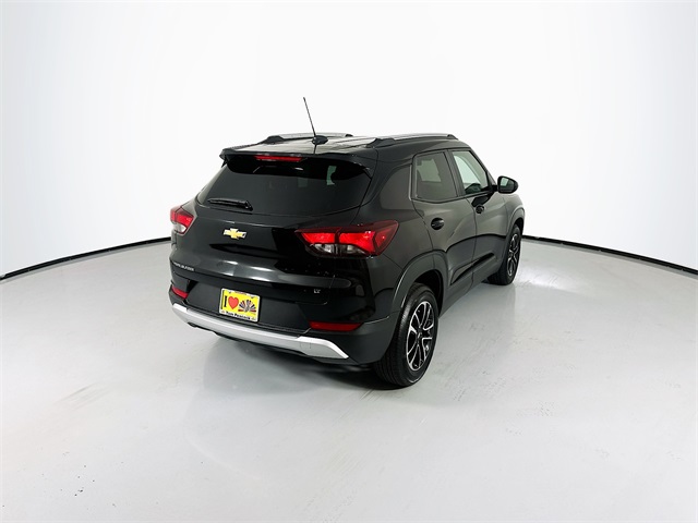 2025 Chevrolet Trailblazer LT photo 6