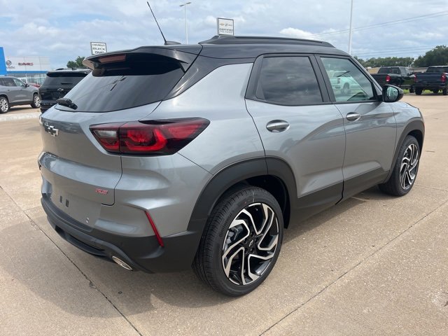 2026 Chevrolet Trailblazer RS photo 2