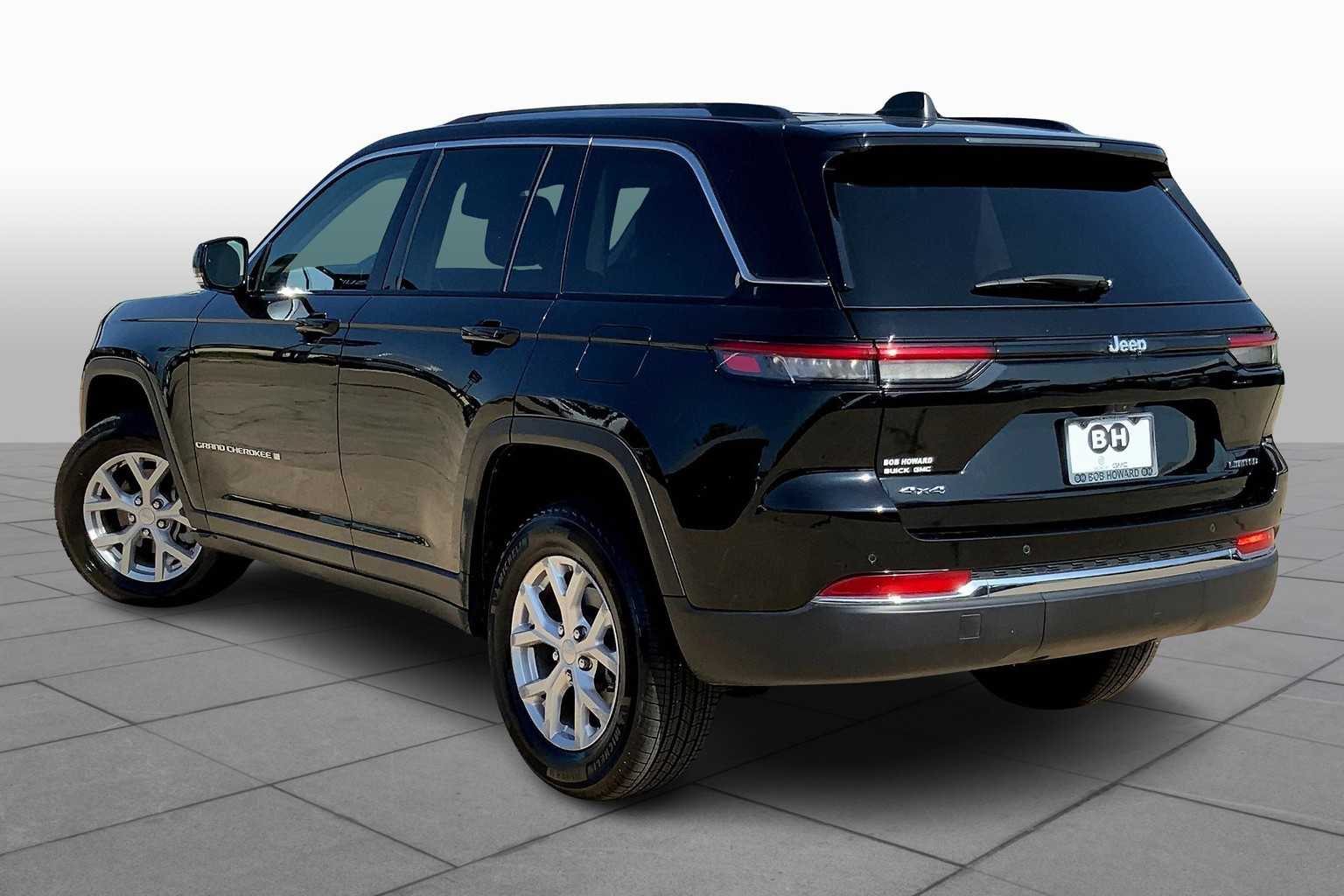 2024 Jeep Grand Cherokee Sport photo 9