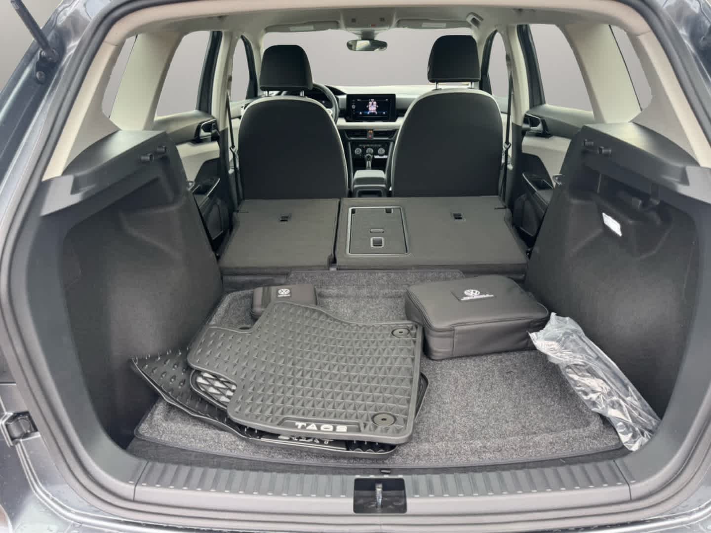 2025 Volkswagen Taos S photo 29