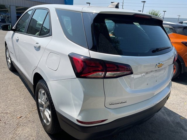 2024 Chevrolet Equinox LS photo 6
