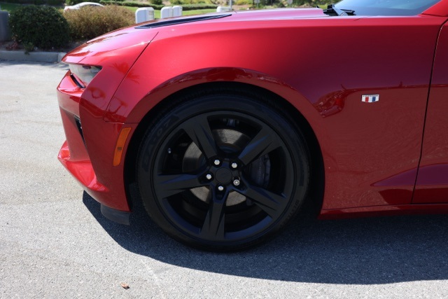 2018 Chevrolet Camaro SS photo 10