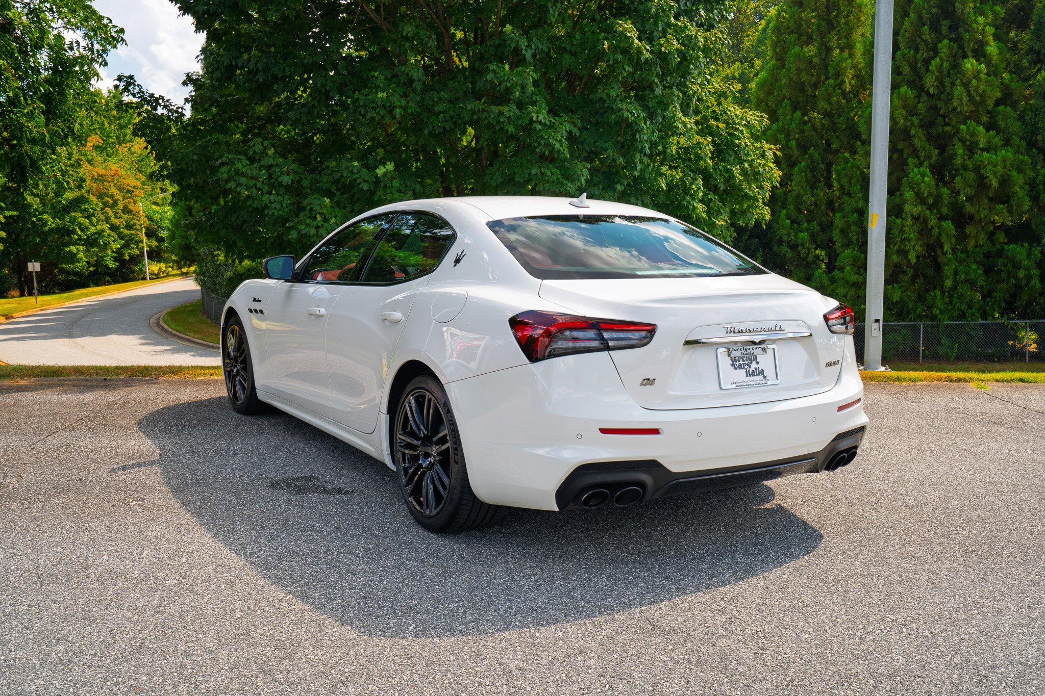 2022 Maserati Ghibli Modena Q4 photo 3