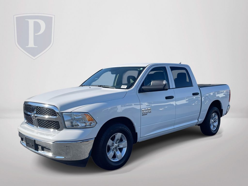 2022 Ram 1500 Classic SLT photo 3