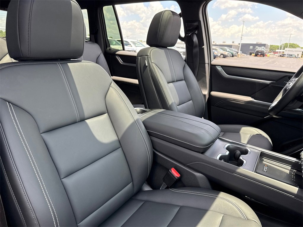 2025 Gmc Acadia Elevation Black Edition photo 38