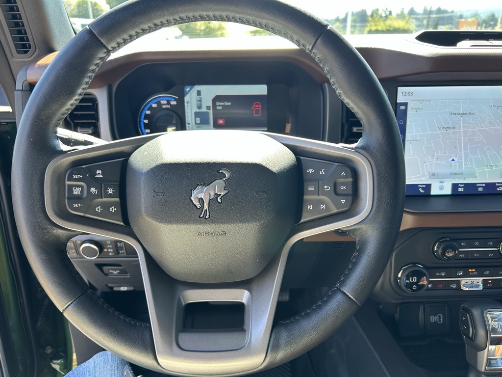 2024 Ford Bronco Outer Banks photo 12