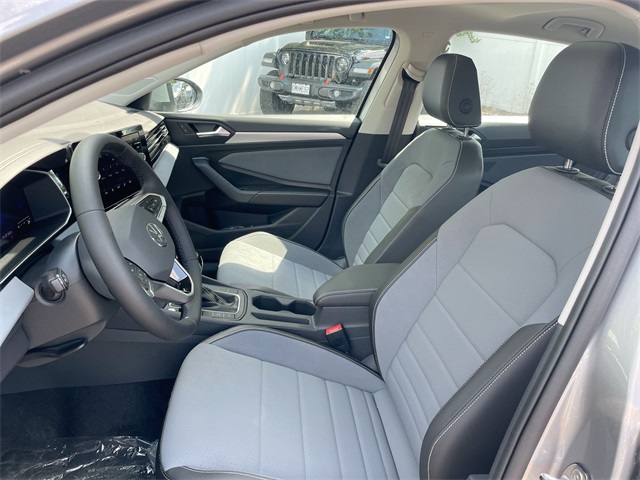 2025 Volkswagen Jetta 1.5T SE photo 30