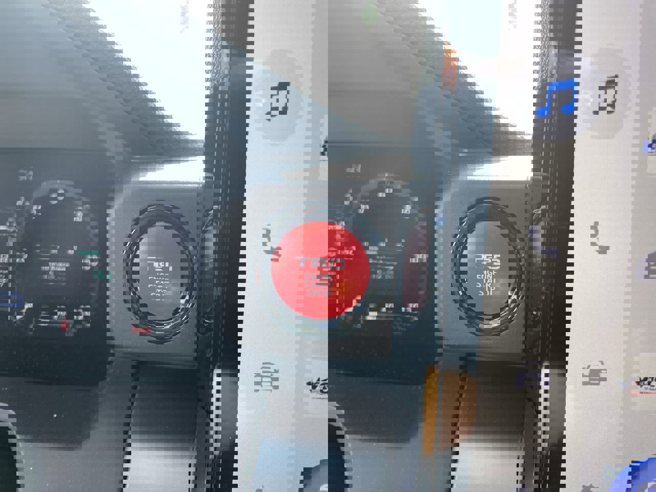 2024 Toyota Tacoma TRD Off-Road photo 25