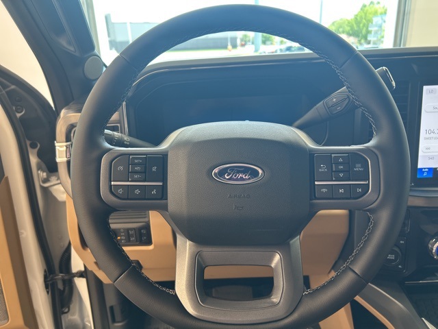 2025 Ford F-350 Lariat photo 24