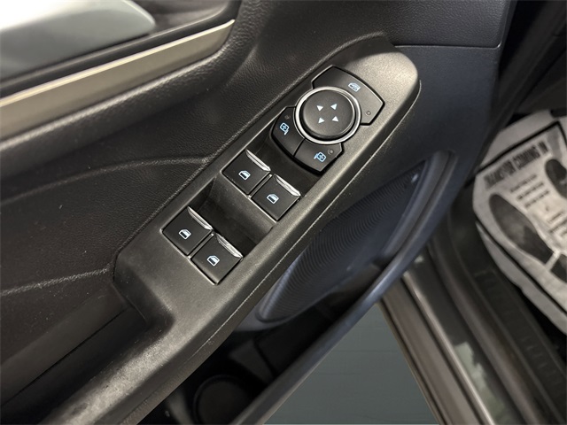 2021 Ford Escape SE photo 25