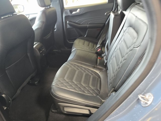 2023 Ford Escape Plug-In Hybrid photo 4